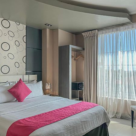 Eloisa Royal Suites Lapu-Lapu City Kültér fotó