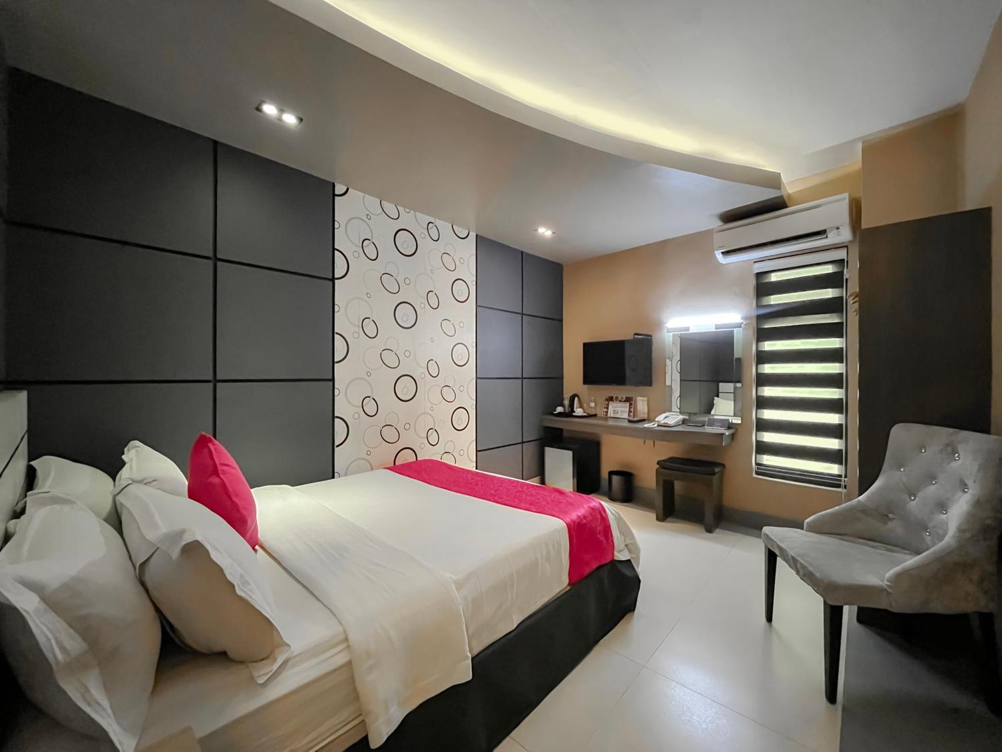 Eloisa Royal Suites Lapu-Lapu City Kültér fotó