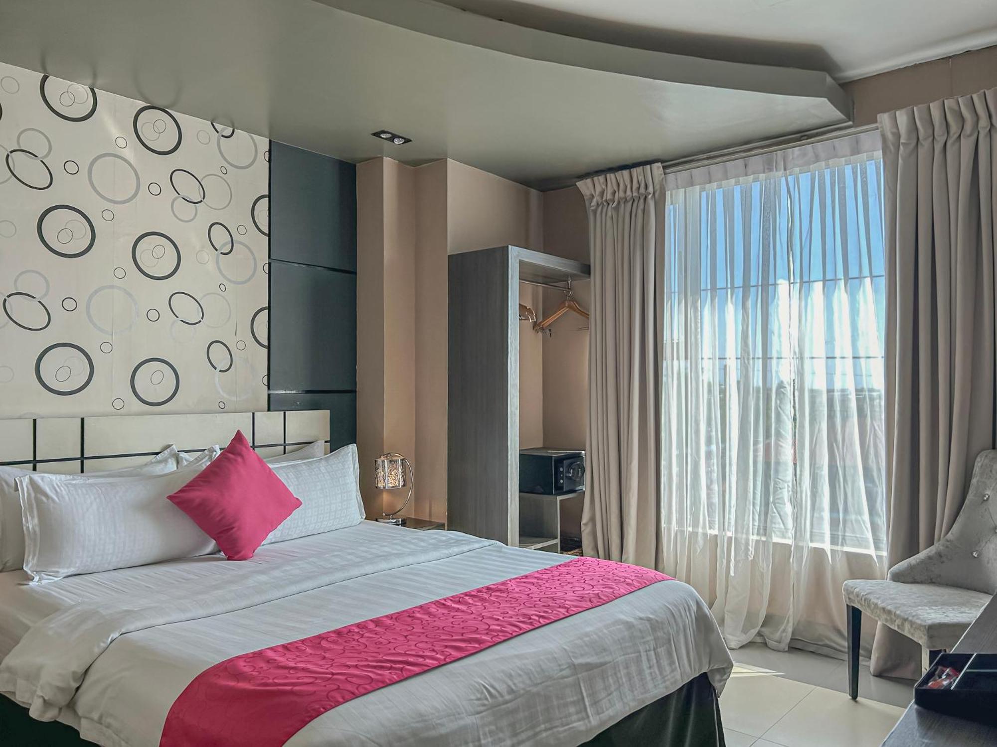 Eloisa Royal Suites Lapu-Lapu City Kültér fotó