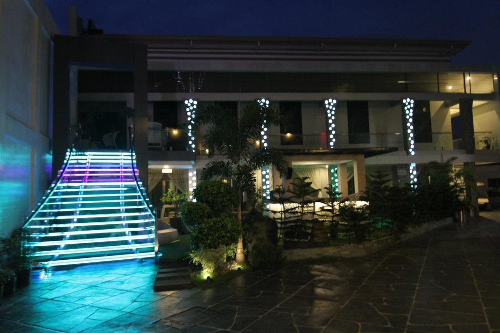 Eloisa Royal Suites Lapu-Lapu City Kültér fotó