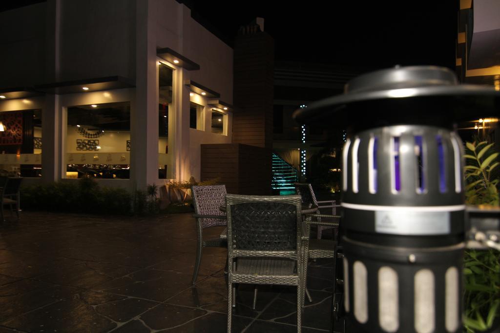 Eloisa Royal Suites Lapu-Lapu City Kültér fotó